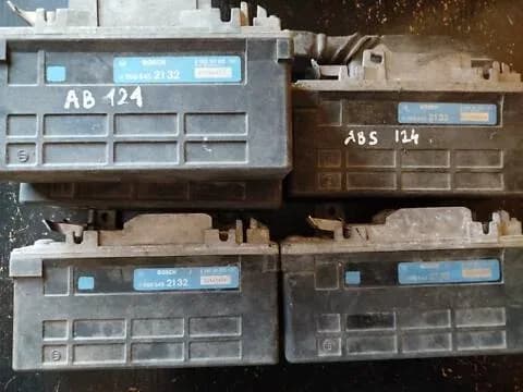 Блок управління ABS 0055452132 Mercedes w124